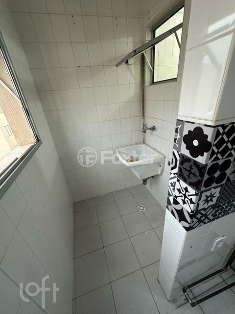 Image 9 - 872096