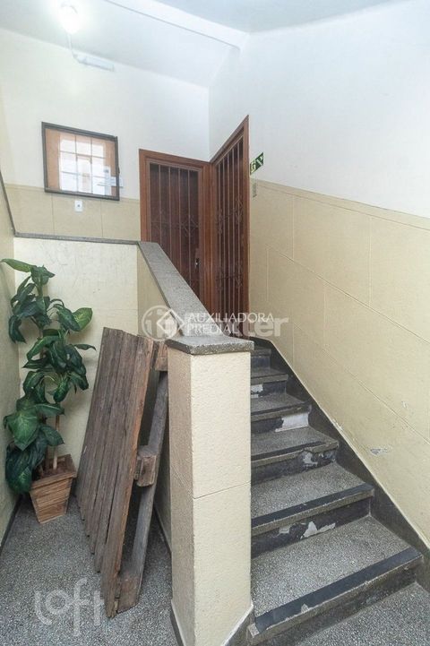 Image 7 - 872100
