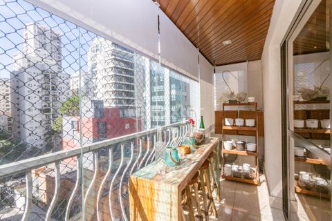 Image 7 - 872106