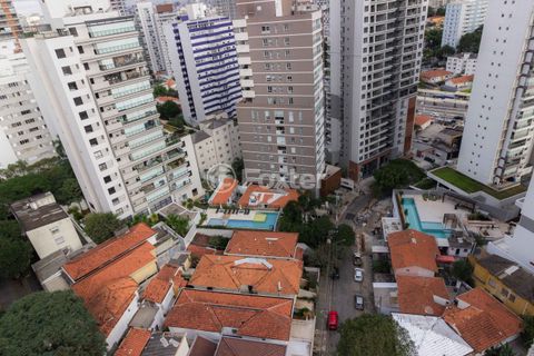 Image 10 - 872110