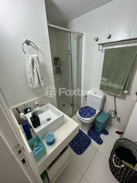 Image 8 - 872215