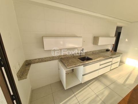 Image 9 - 872231