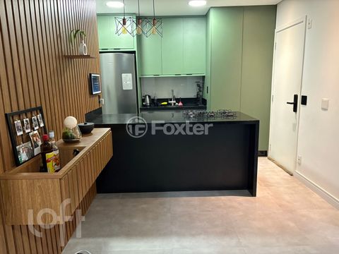 Image 4 - 872244