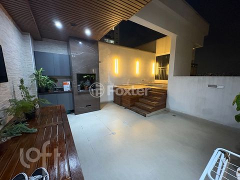 Image 7 - 872244