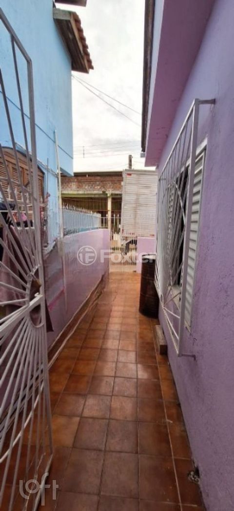 Image 8 - 872256