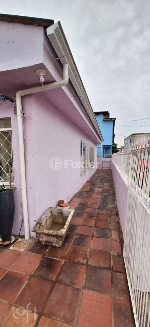 Image 10 - 872256