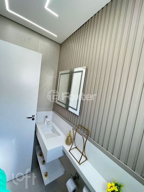 Image 8 - 872269