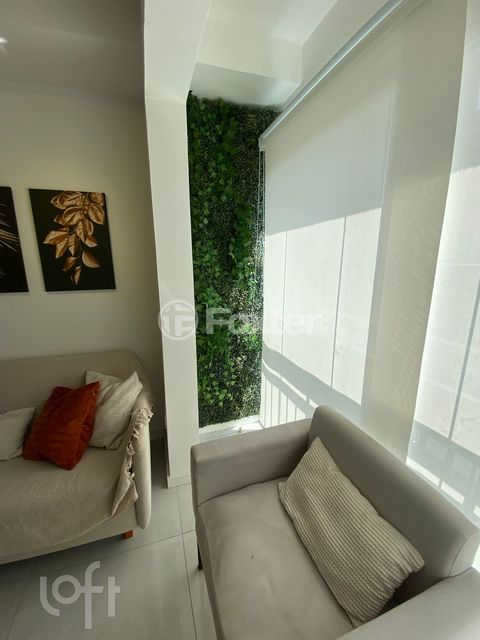 Image 4 - 872271