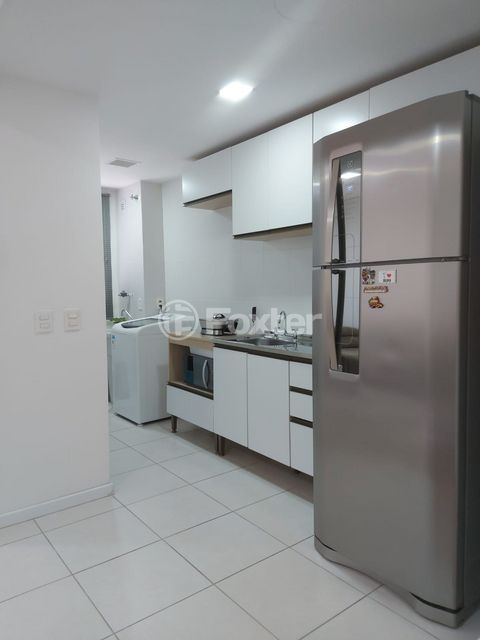 Image 4 - 872278