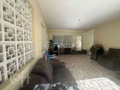 Image 7 - 872279