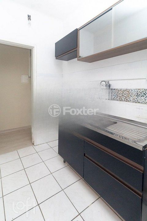 Image 7 - 872288