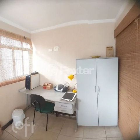 Image 8 - 872321