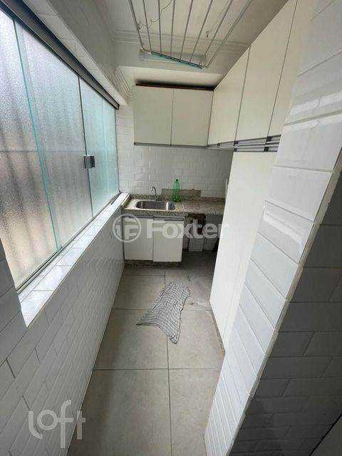 Image 5 - 872322