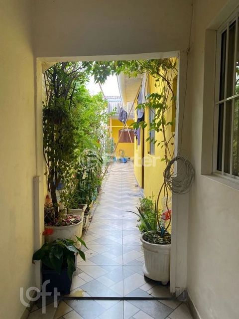 Image 8 - 872348