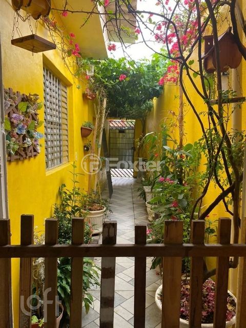 Image 6 - 872348