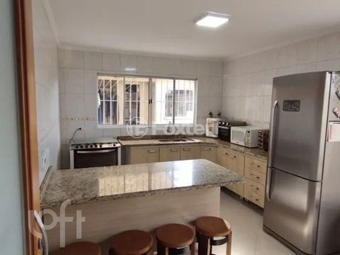 Image 3 - 872352