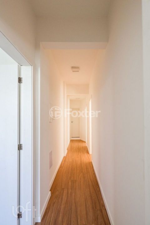 Image 6 - 872365