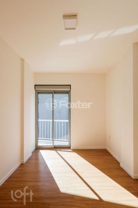 Image 7 - 872365