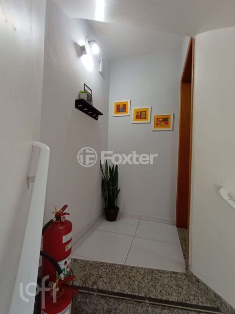 Image 3 - 872389