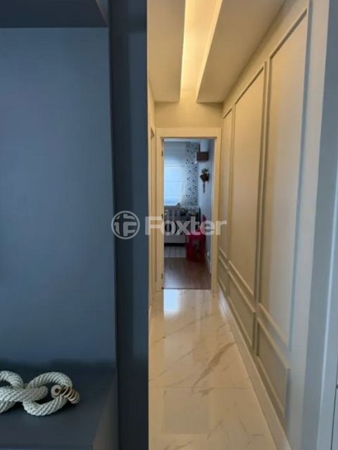 Image 10 - 872398
