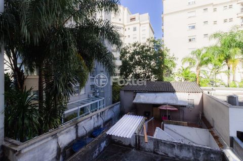 Image 9 - 872408
