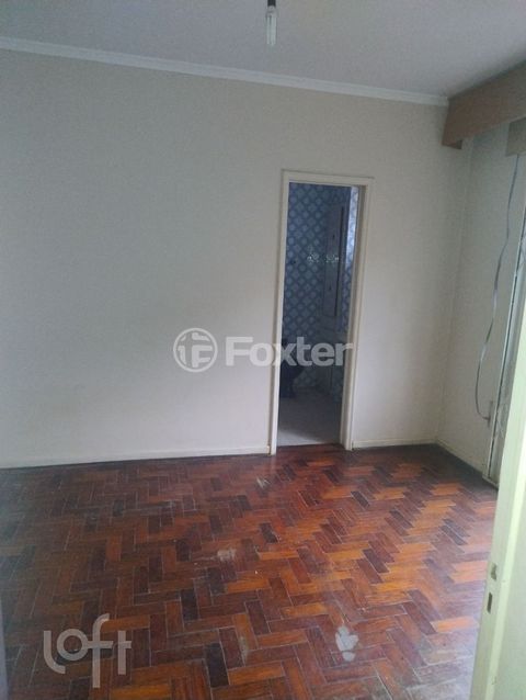 Image 7 - 872421