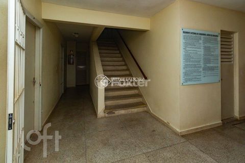 Image 7 - 872425