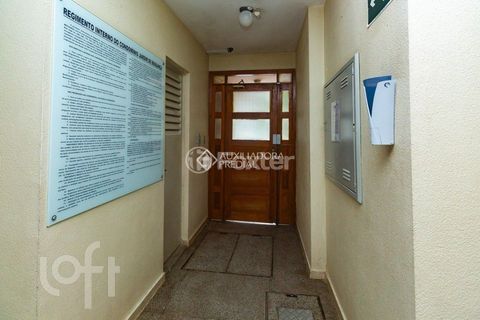 Image 8 - 872425