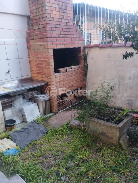 Image 3 - 872429