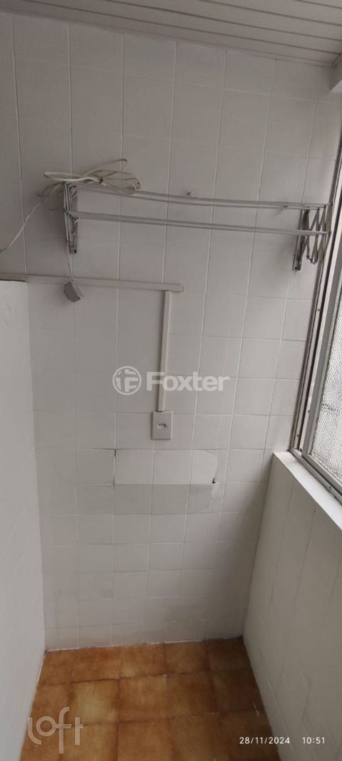 Image 6 - 872433