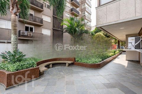Image 15 - 872435