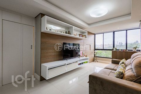 Image 4 - 872437