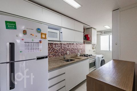 Image 14 - 872437