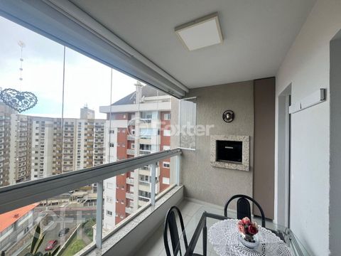 Image 7 - 872452