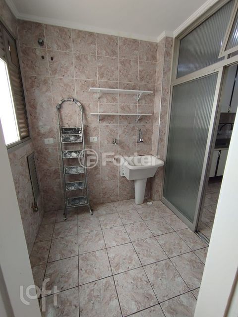 Image 8 - 872495