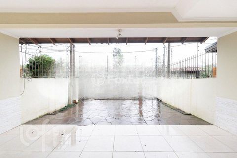 Image 11 - 872516