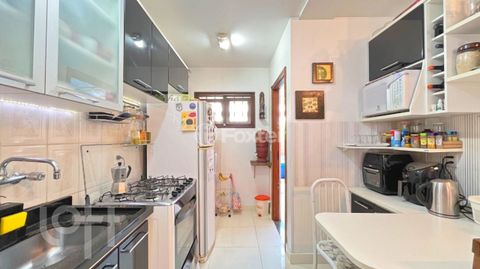 Image 6 - 872520