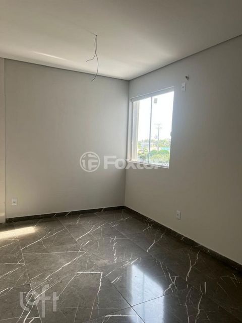 Image 3 - 872595