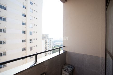 Image 5 - 872622