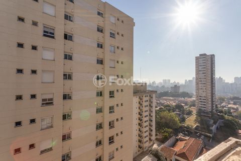 Image 8 - 872622