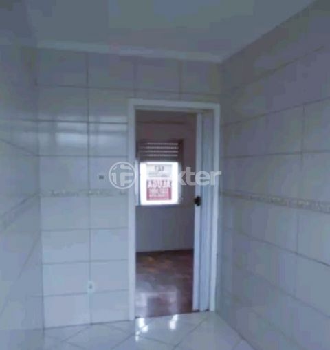 Image 3 - 872636