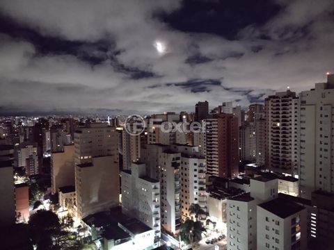 Image 5 - 872646