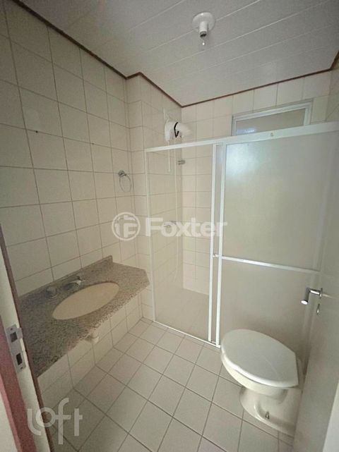 Image 8 - 872652