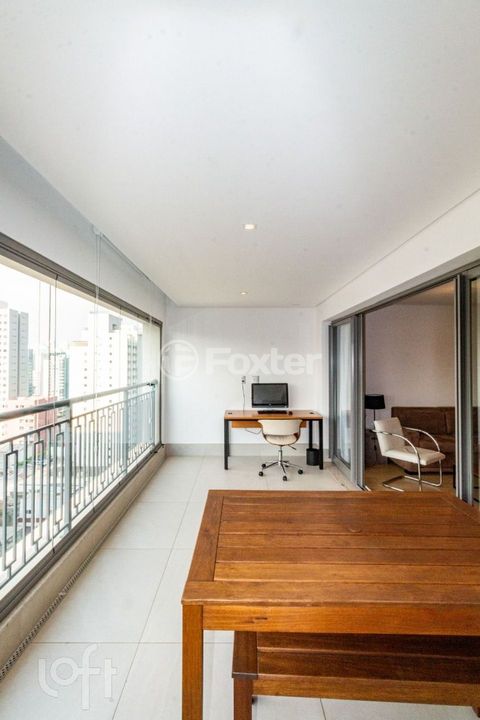 Image 6 - 872696