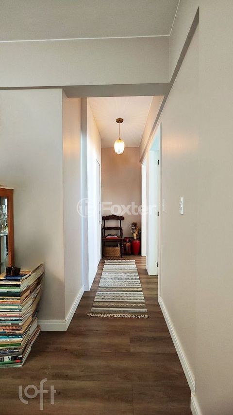 Image 7 - 872698