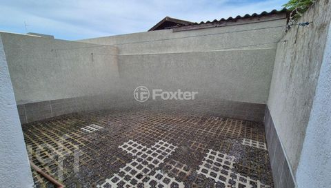Image 8 - 872702