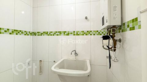 Image 9 - 872711