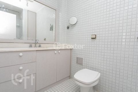 Image 7 - 872713