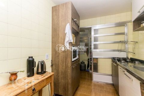 Image 6 - 872718