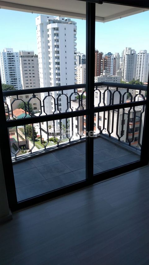 Image 13 - 872737